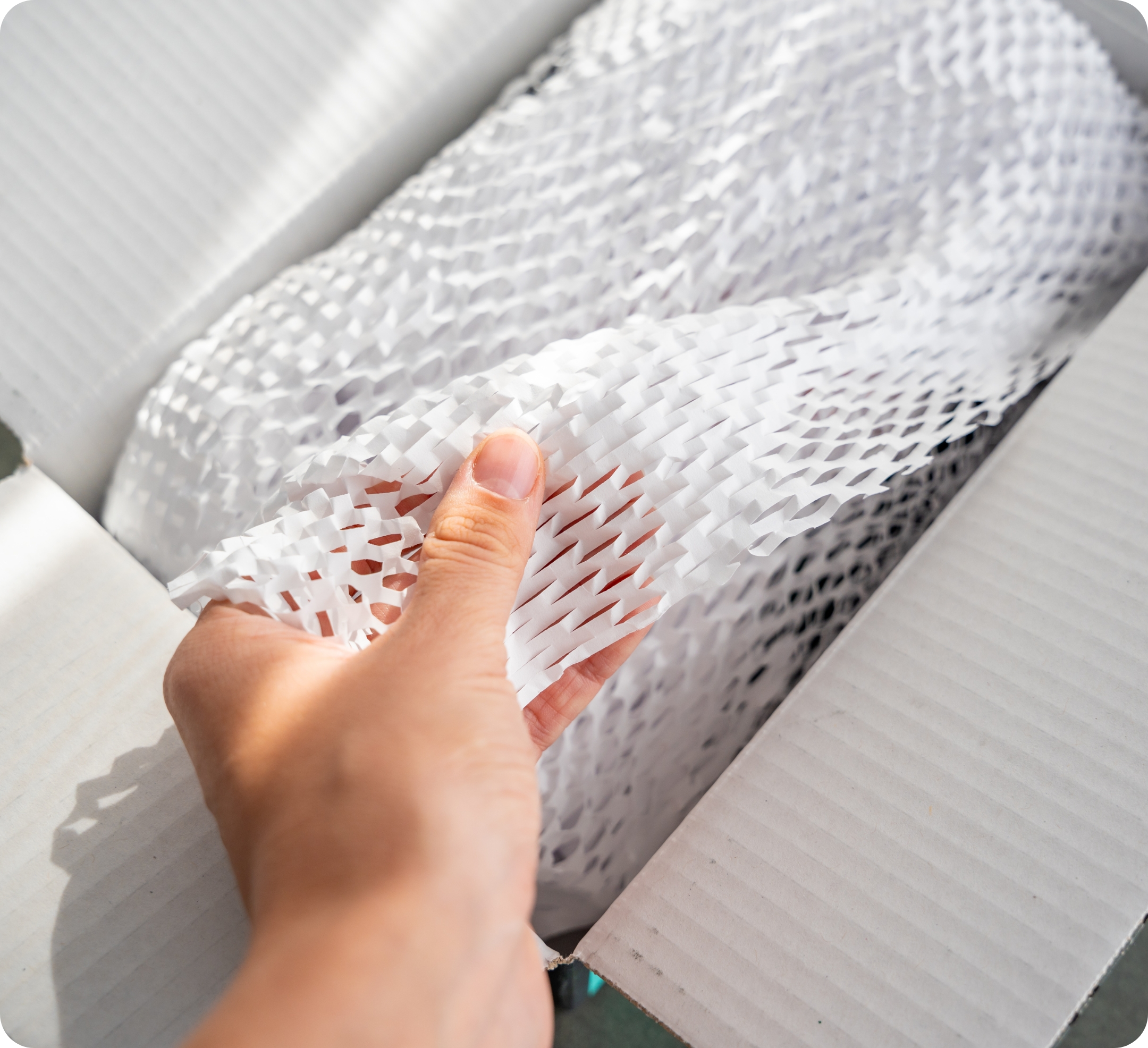 Wellpappe für sicheren Transport von Gegenständen