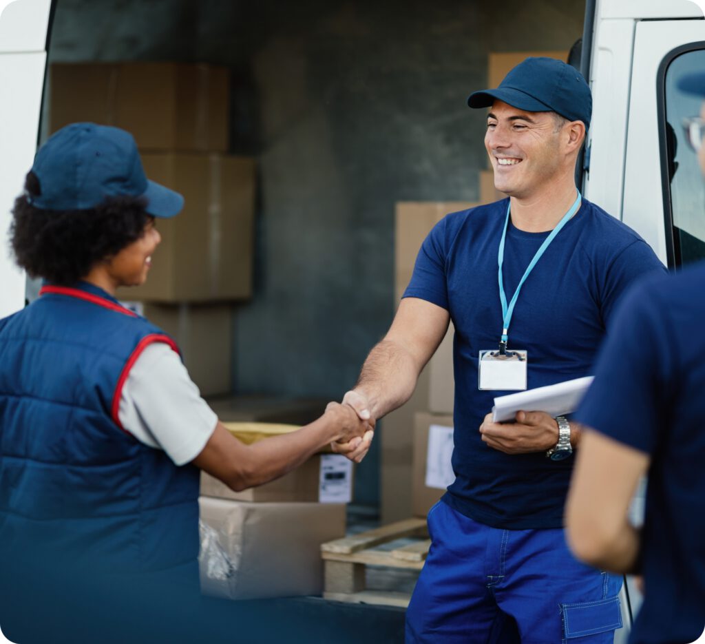 Zwei zufriedene Möbelpacker